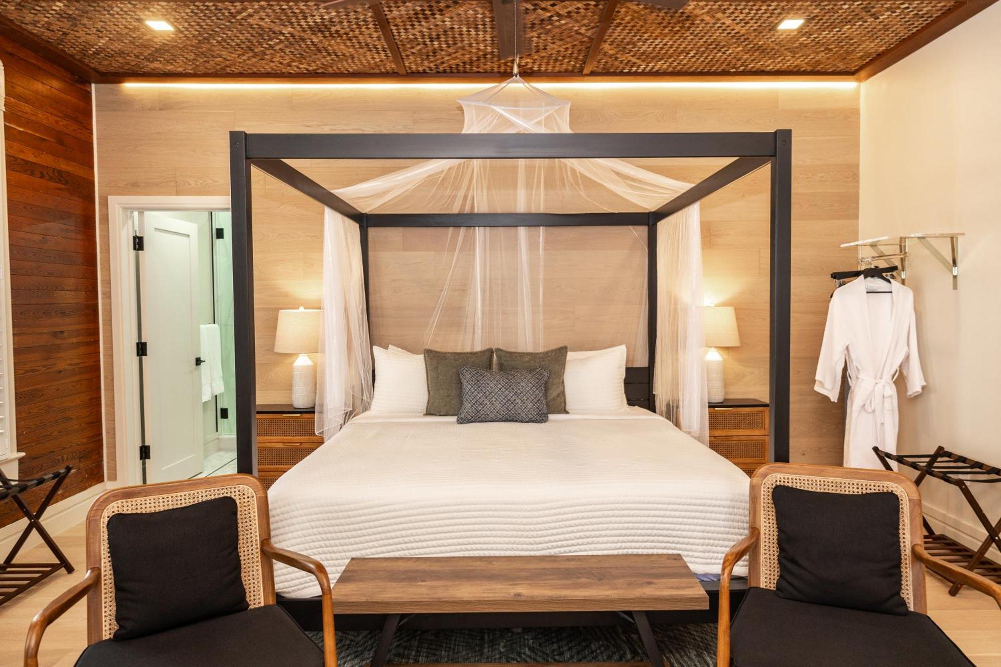 The Hotel 3*