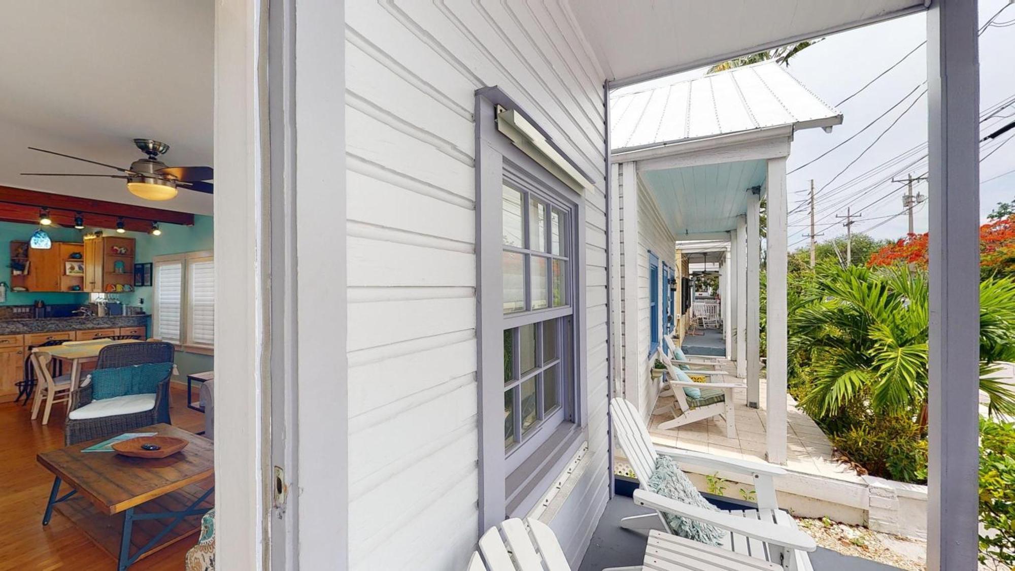 Lavender On White Holiday home Key West