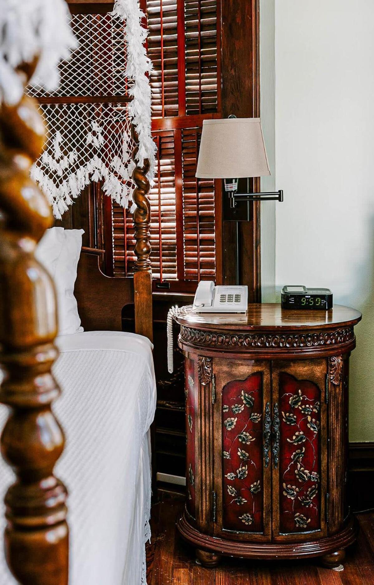Classic King With Balcony At Curry Mansion Inn Key West