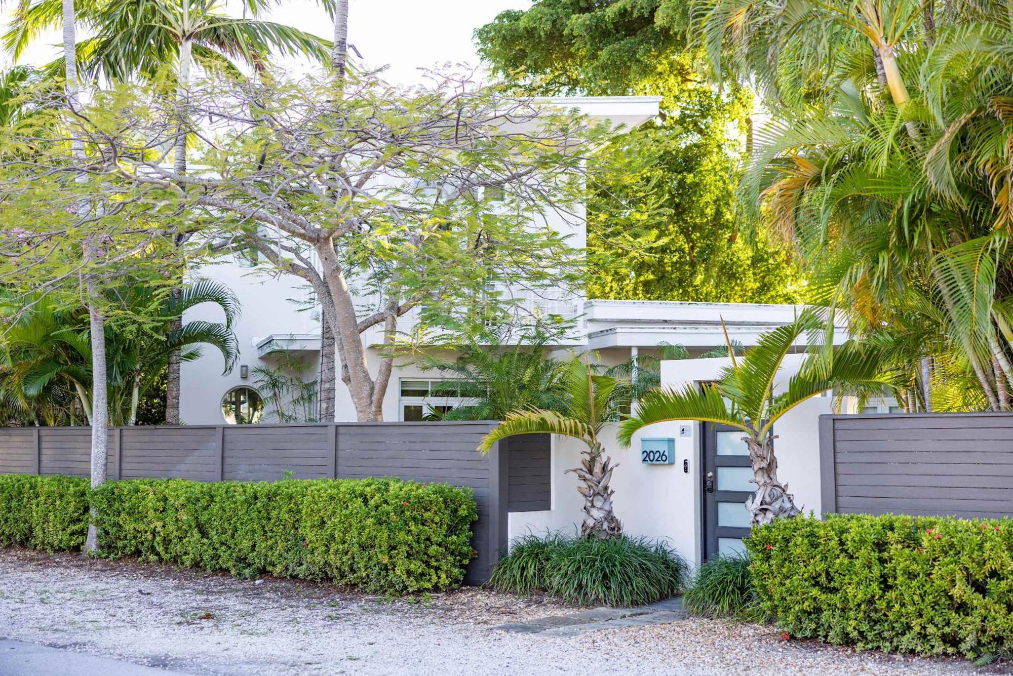 New Hidden Oasis- Waterfall Pool Close To Key West