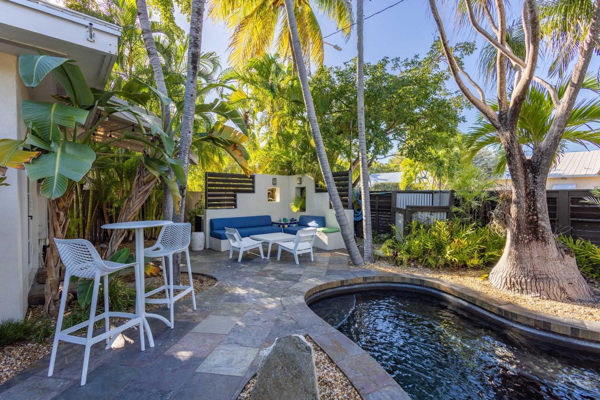 New Hidden Oasis- Waterfall Pool Close To *