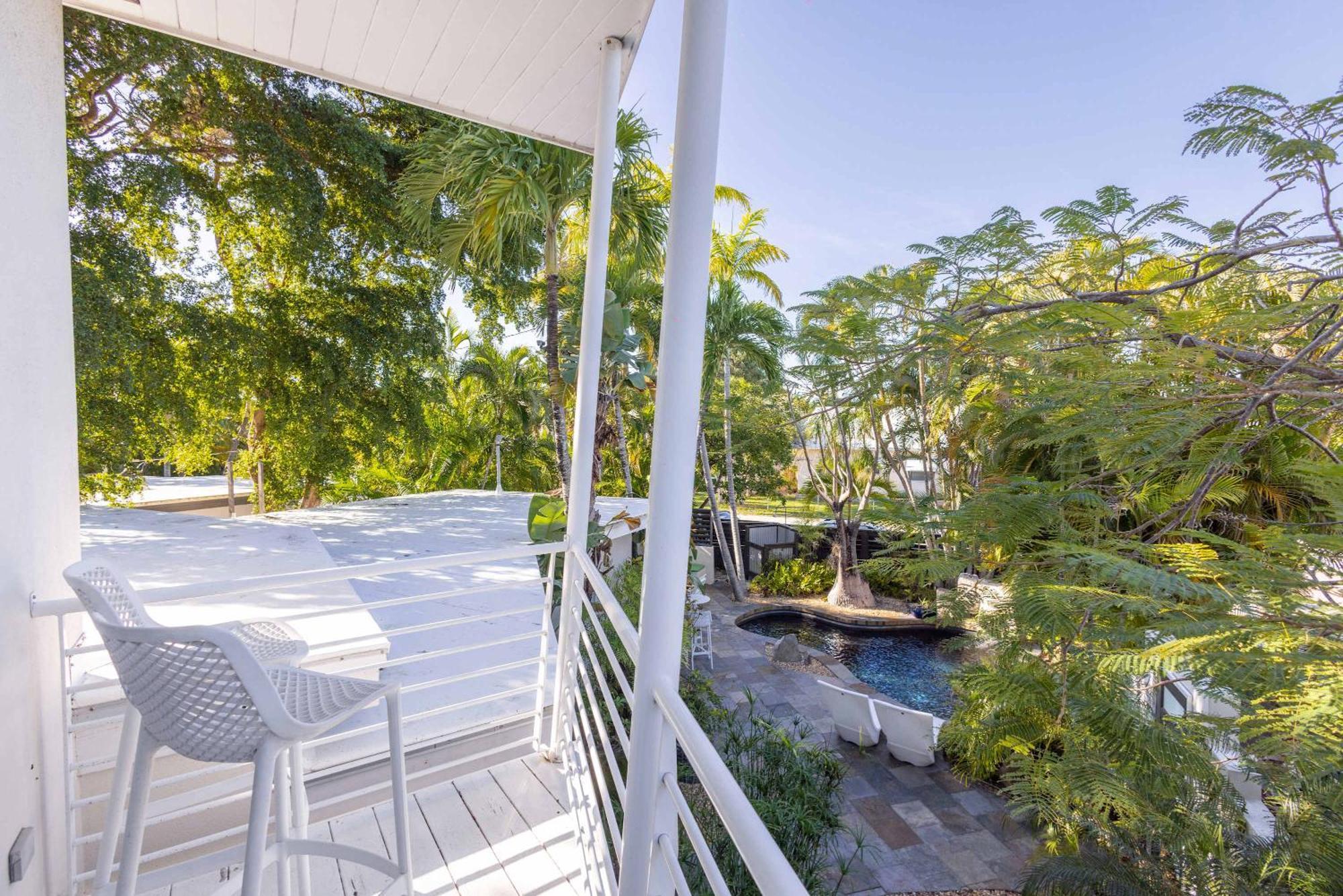 New Hidden Oasis- Waterfall Pool Close To Key West