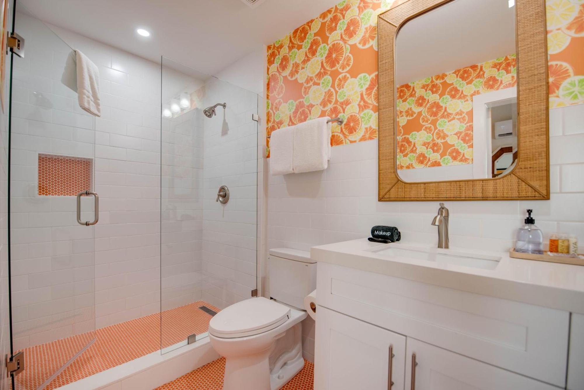 Apartment Custom House Inn All *