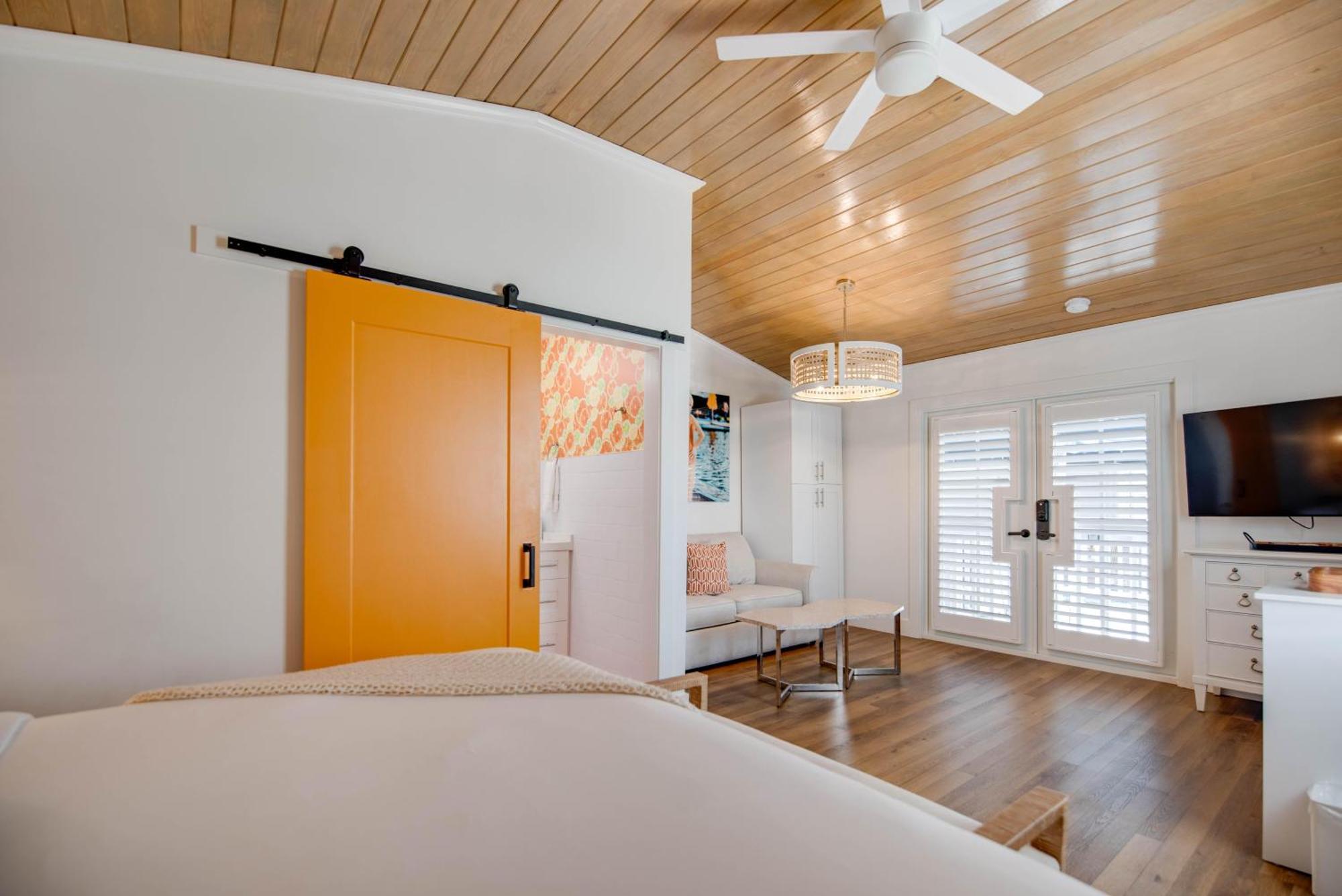 Custom House Inn All Apartment Key West
