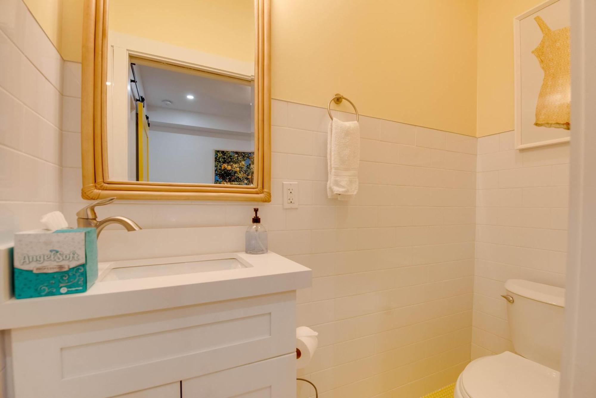 Custom House Inn All Apartment