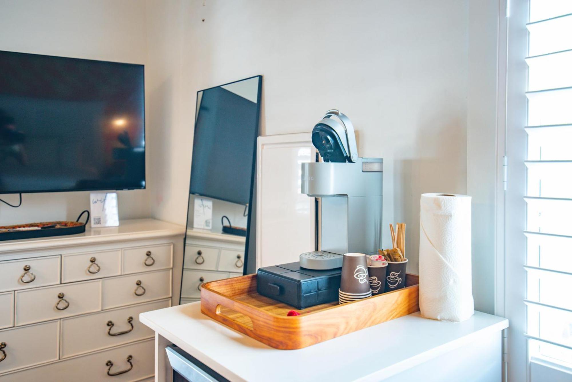 Custom House Inn All Apartment Key West