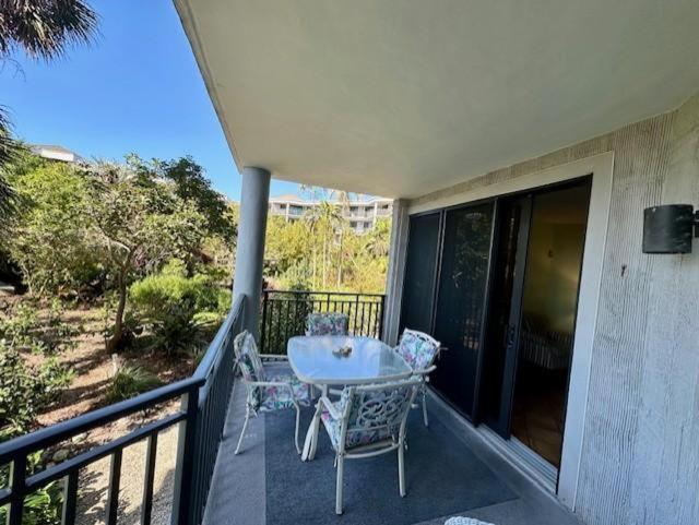 Nautical Adventures In Paradise Apartment