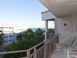 1800 Atlantic Apartment *