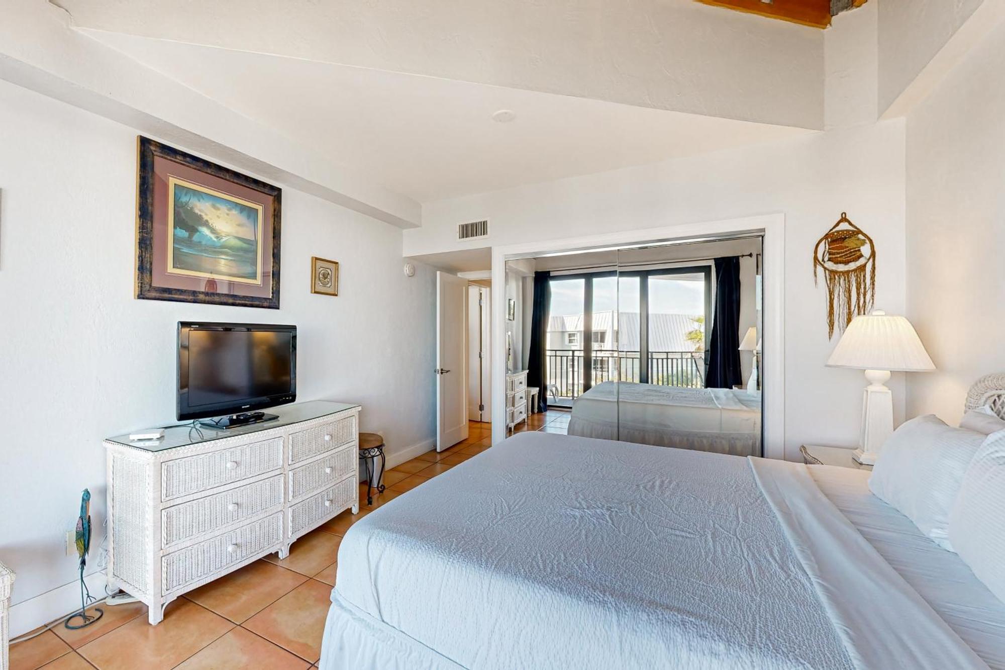 Atlantic Parrot Apartment Key West