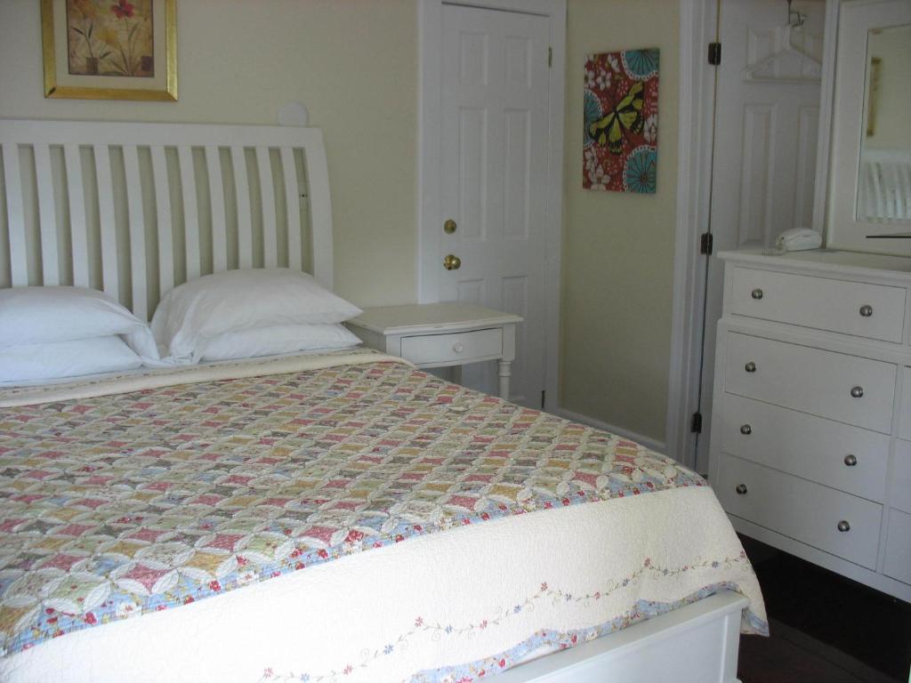 Bed & Breakfast Duval Gardens 3*