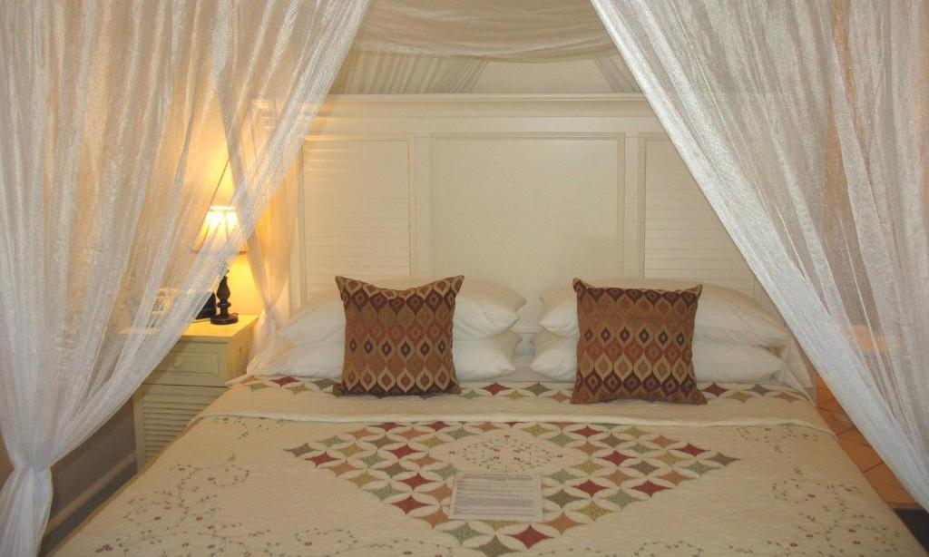 Duval Gardens Bed & Breakfast Key West