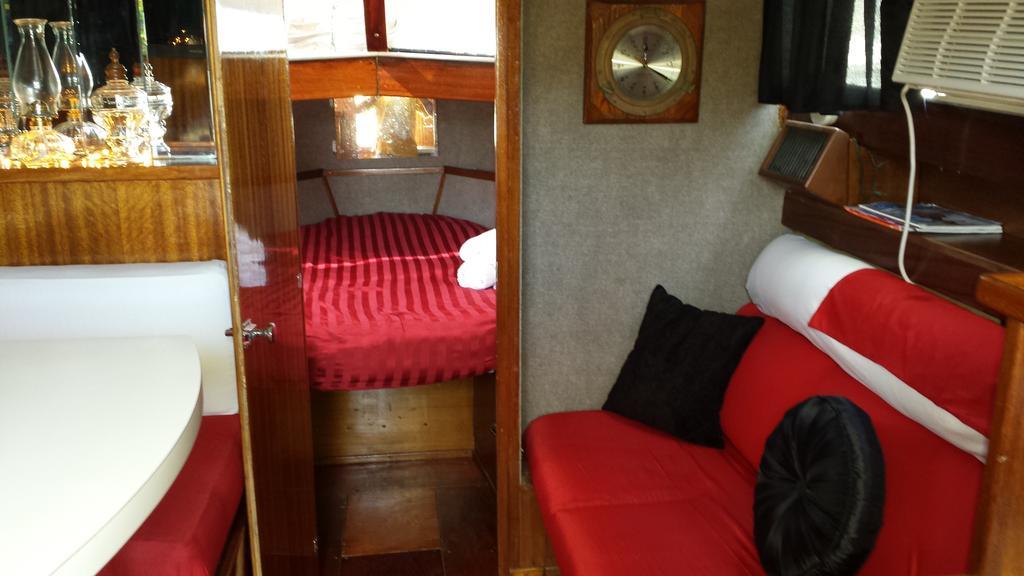 Botel Aqualodge 3*