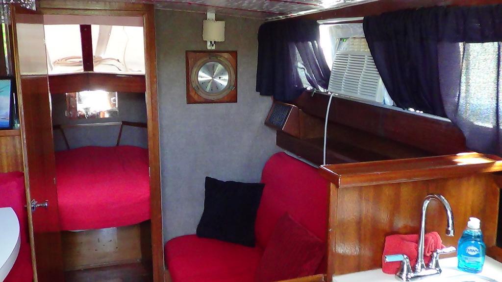 Botel Aqualodge
