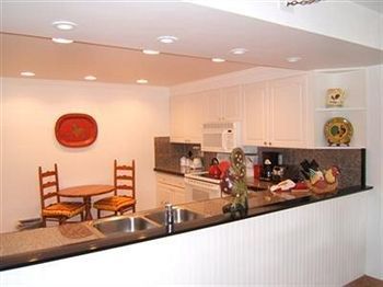 1800 Atlantic Apartment *