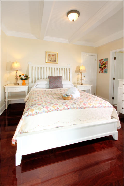 Bed & Breakfast Duval Gardens