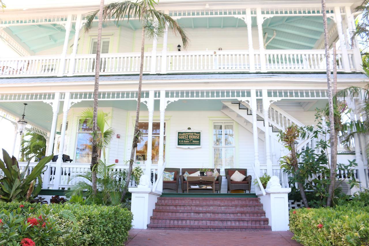 Southernmost Point & Garden Bar Bed & Breakfast Key West
