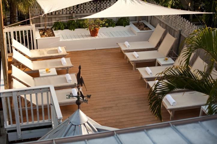 Alexander's Gay Lesbian (adults Only) Bed & Breakfast