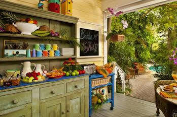 Tropical Hotel 3*