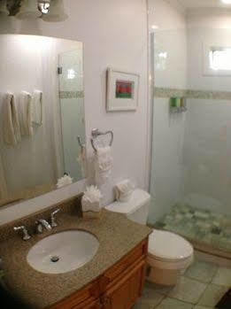 Inn Travelers Palm
