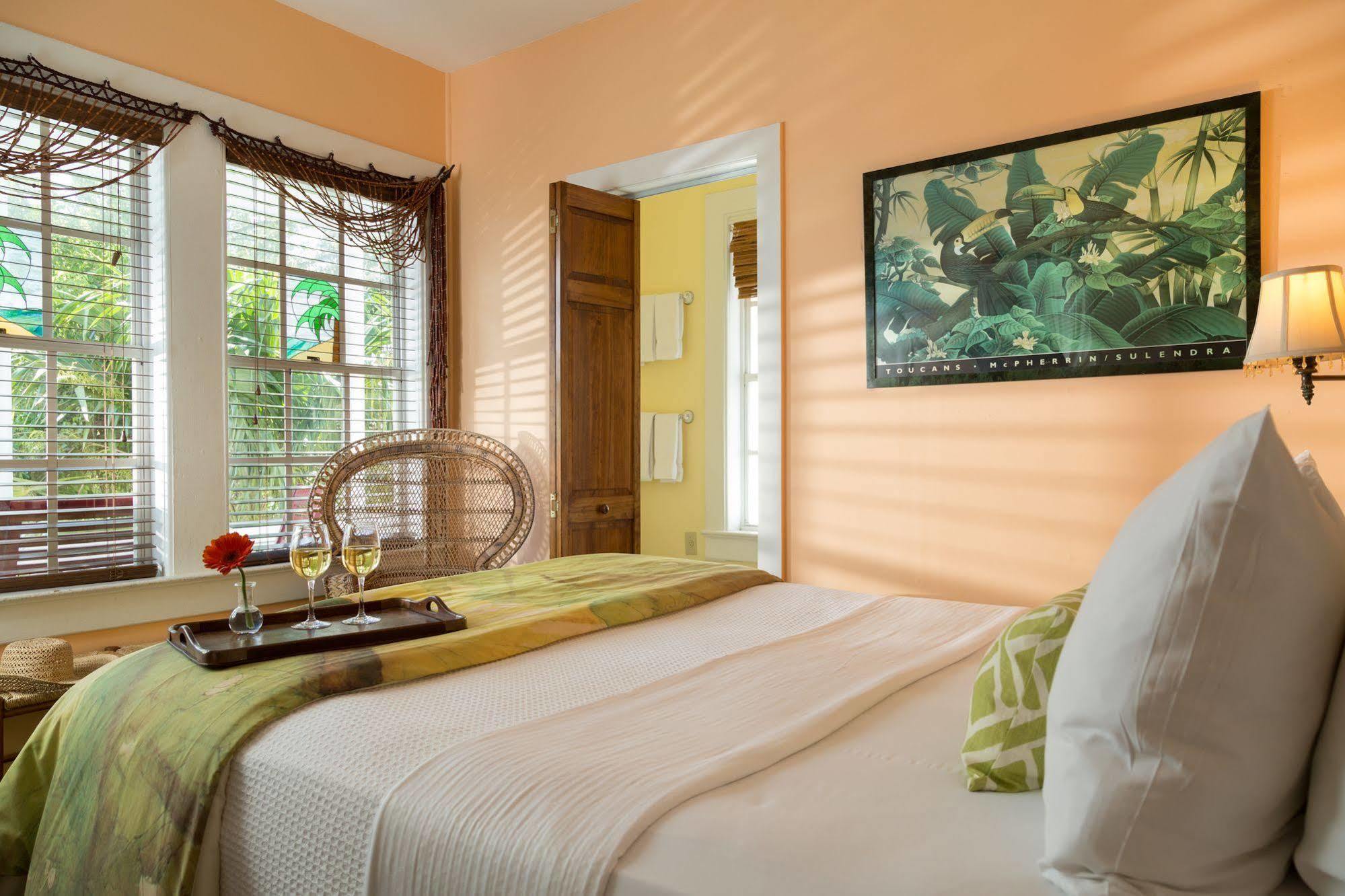 Tropical Hotel 3*