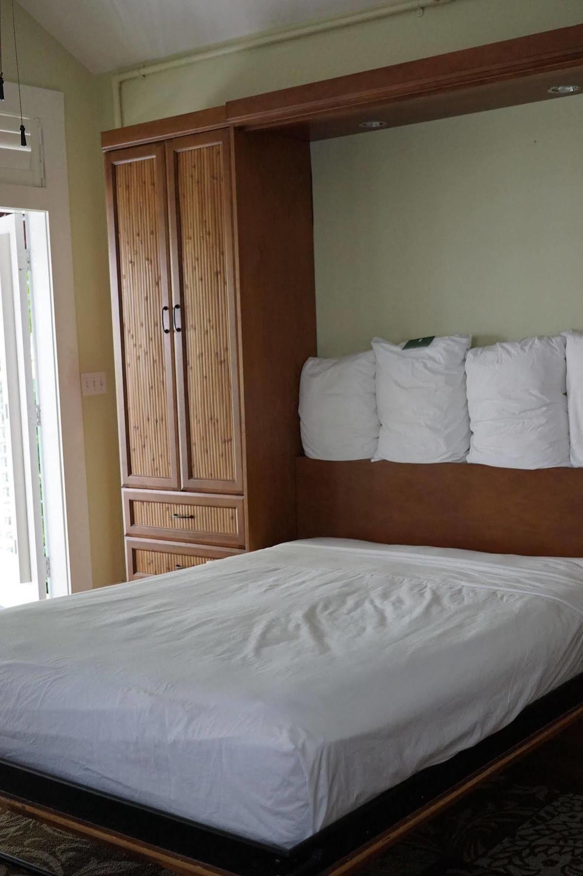 The Banyan Apartment *