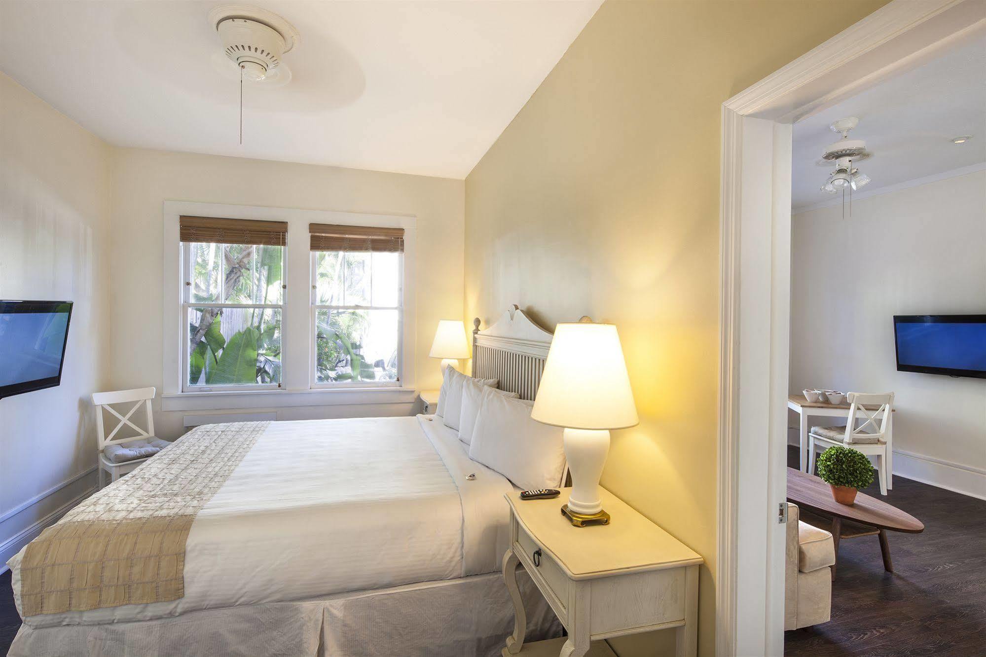 Southernmost Adult Exclusive 3*