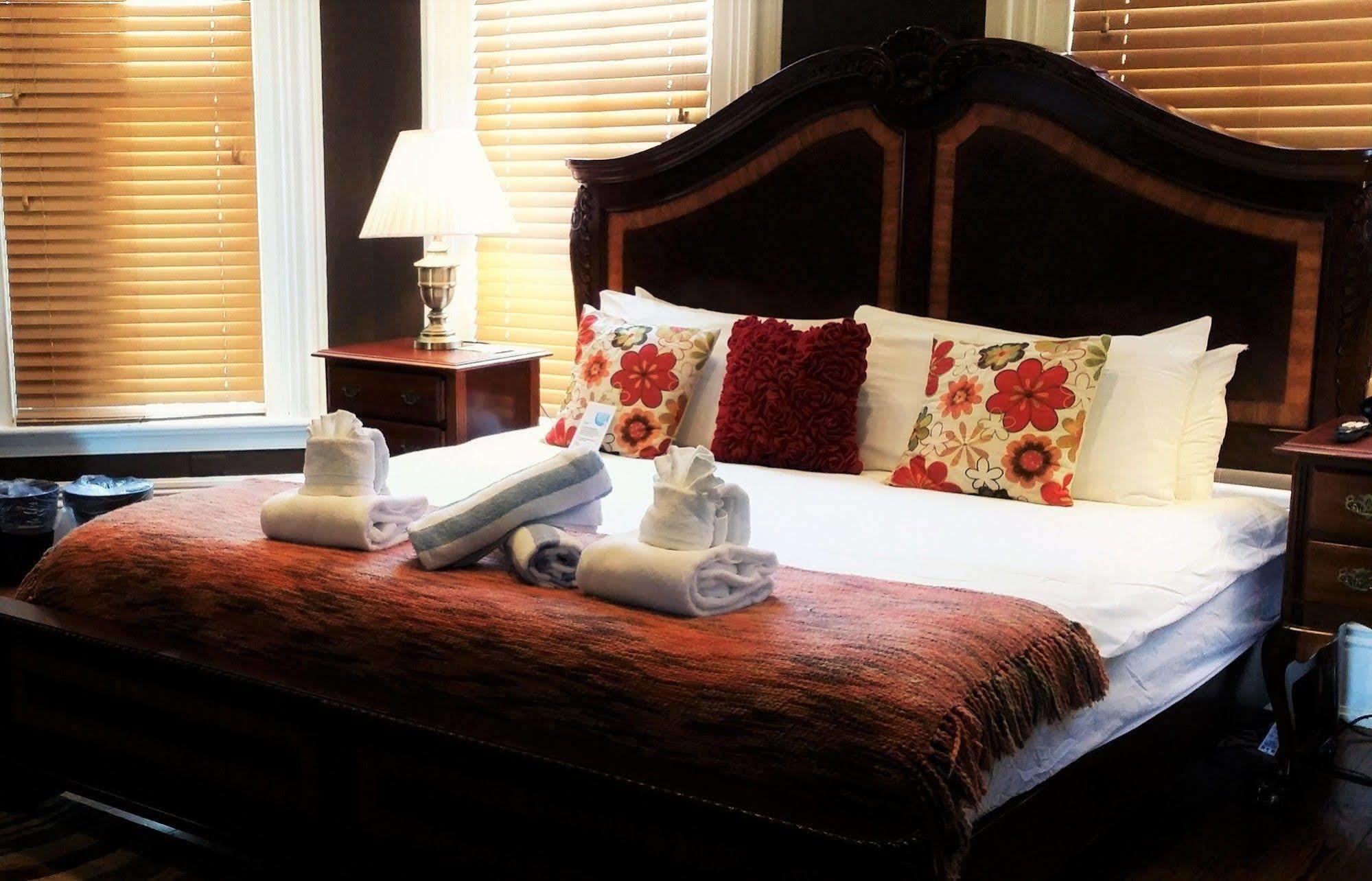 Bed & Breakfast The Artist House 3*