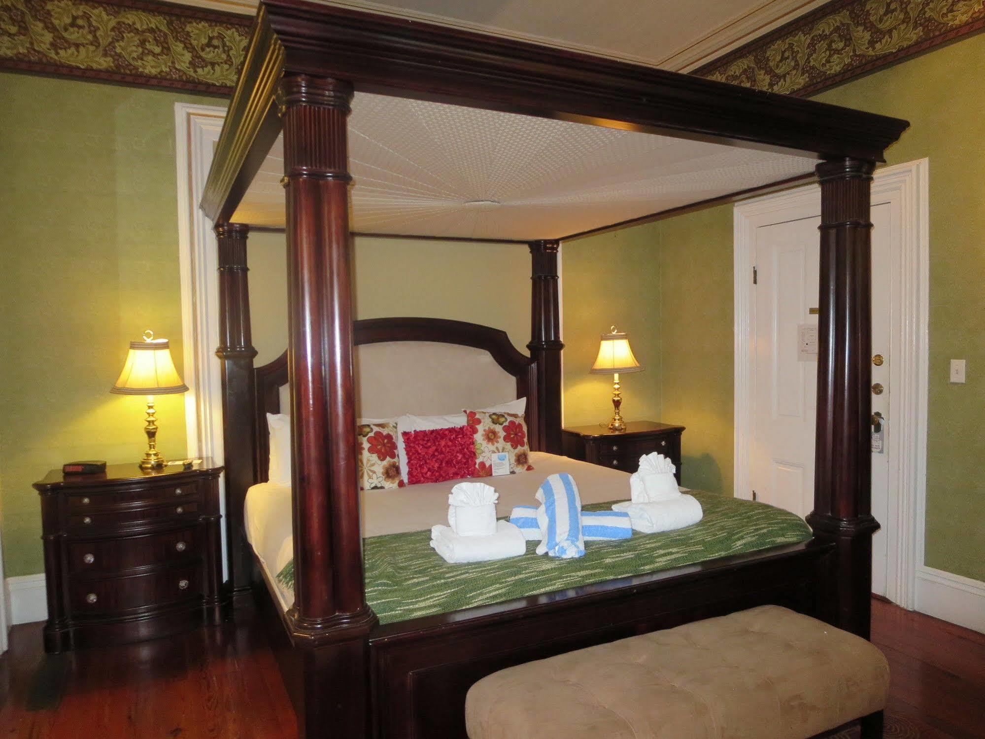 Bed & Breakfast The Artist House 3*