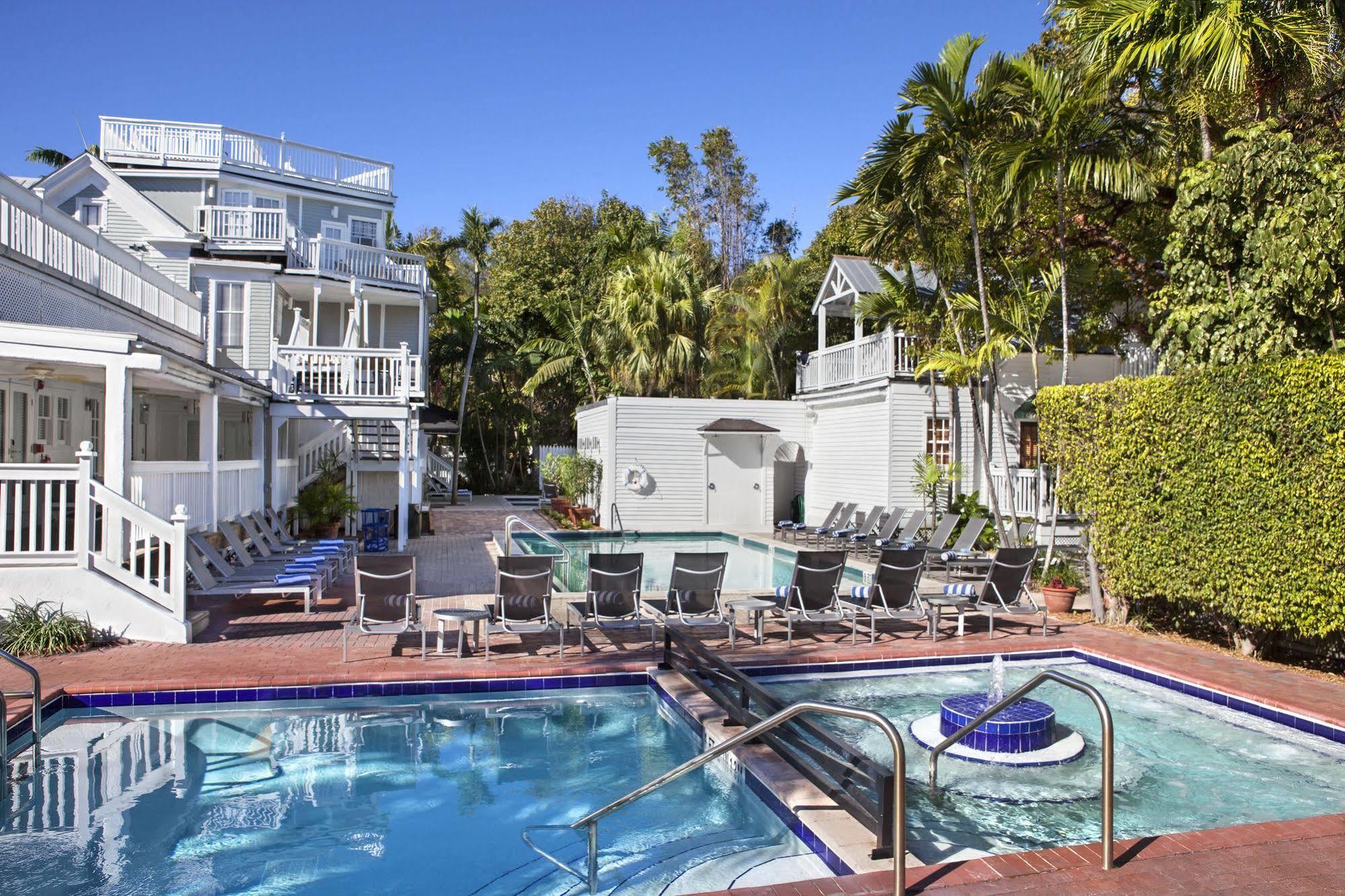 Nyah - Adult Exclusive Bed & Breakfast