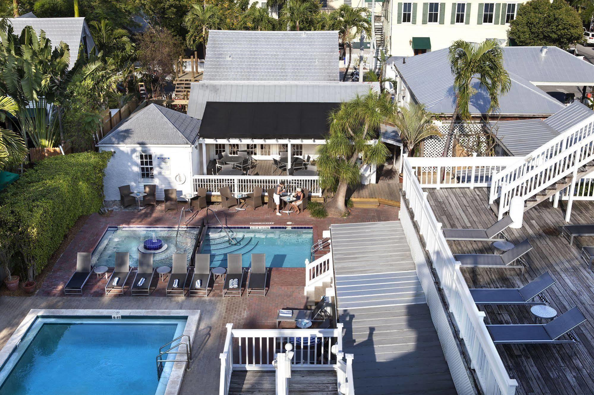 Nyah - Adult Exclusive Bed & Breakfast