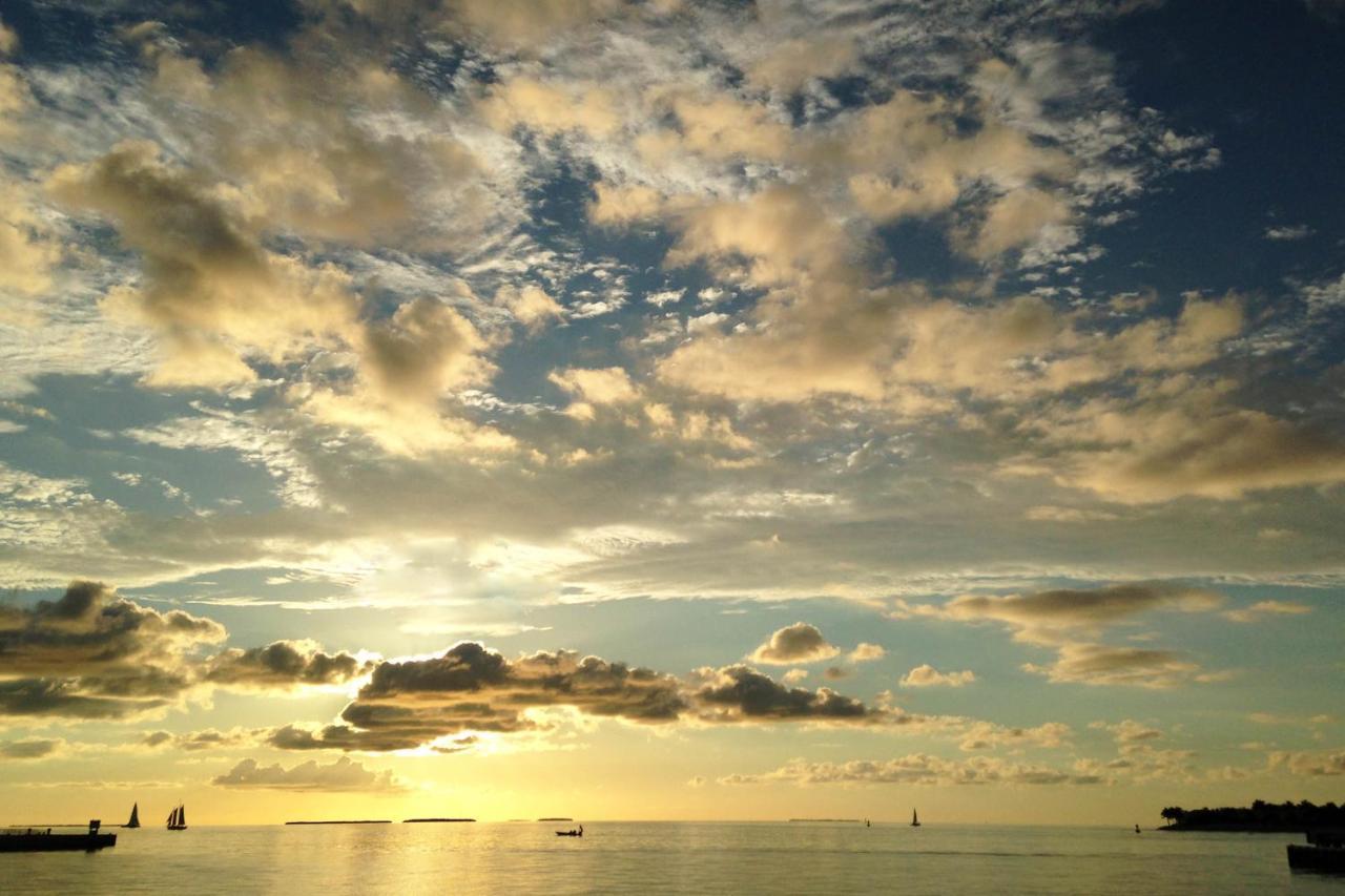 Sunrise Dominican #110 * Key West