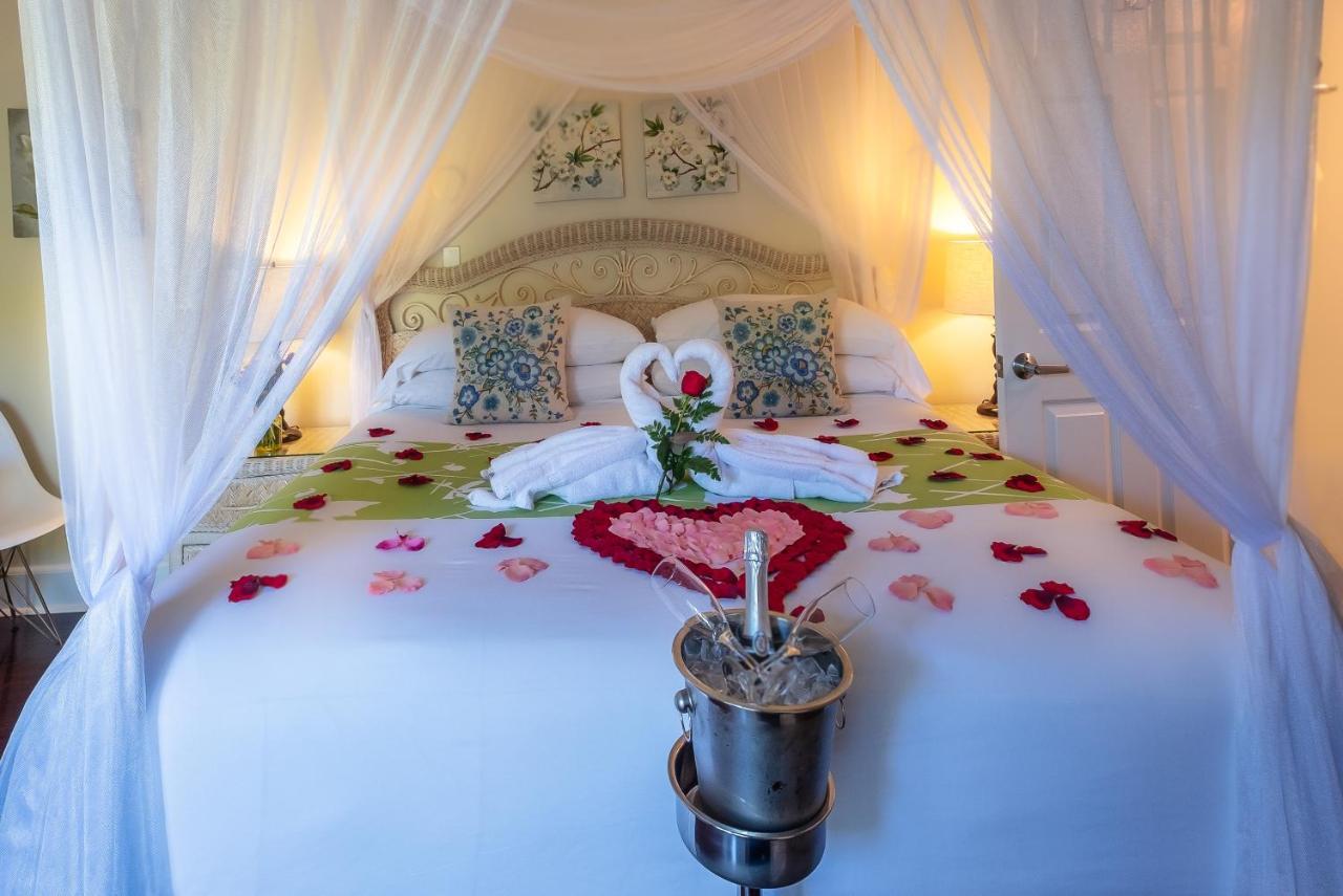 Duval Gardens Bed & Breakfast 3*