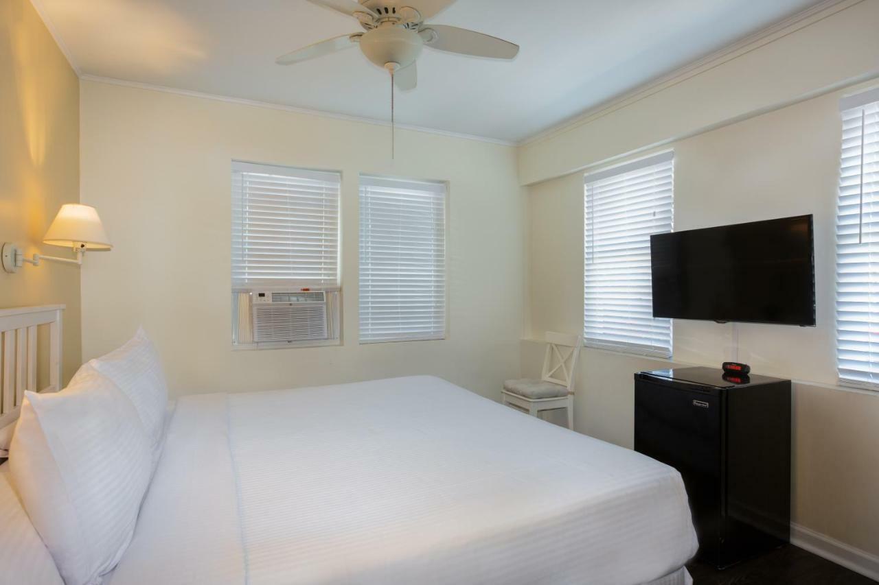 Southernmost Adult Exclusive Inn
