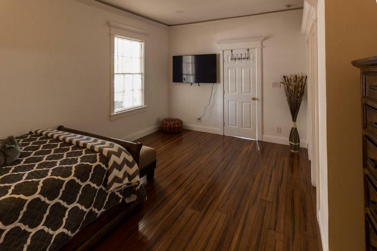 Bayview House Apartment