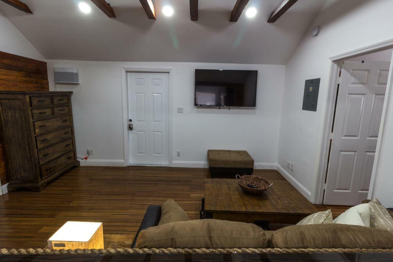 Bayview House Apartment