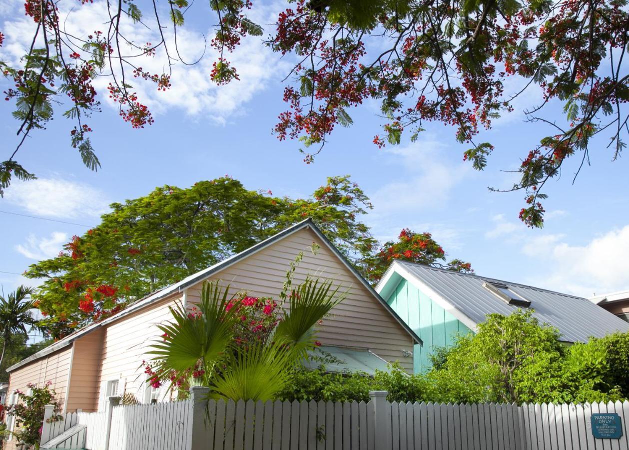 Courtney's Place Historic & Guest house 2*