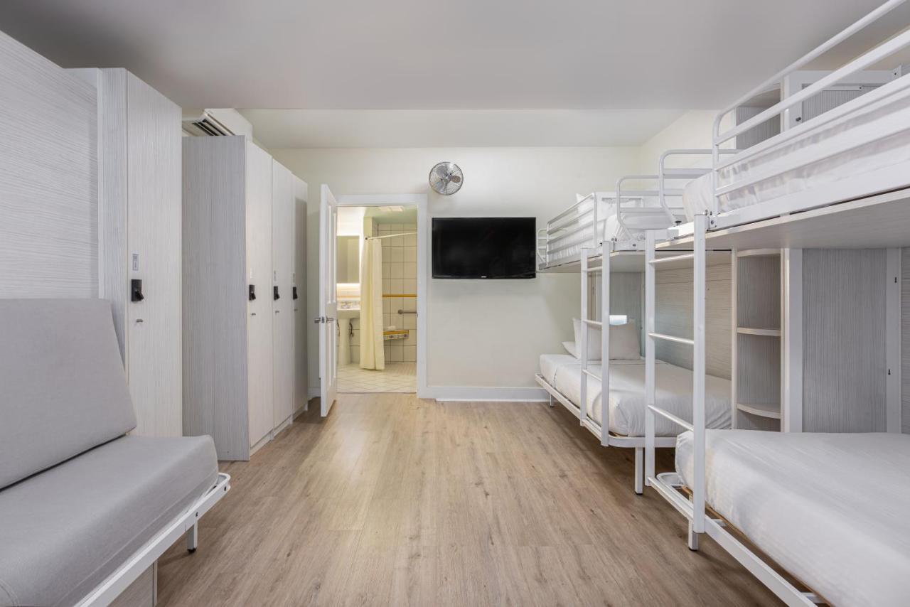 Nyah - Adult Exclusive 3* Key West