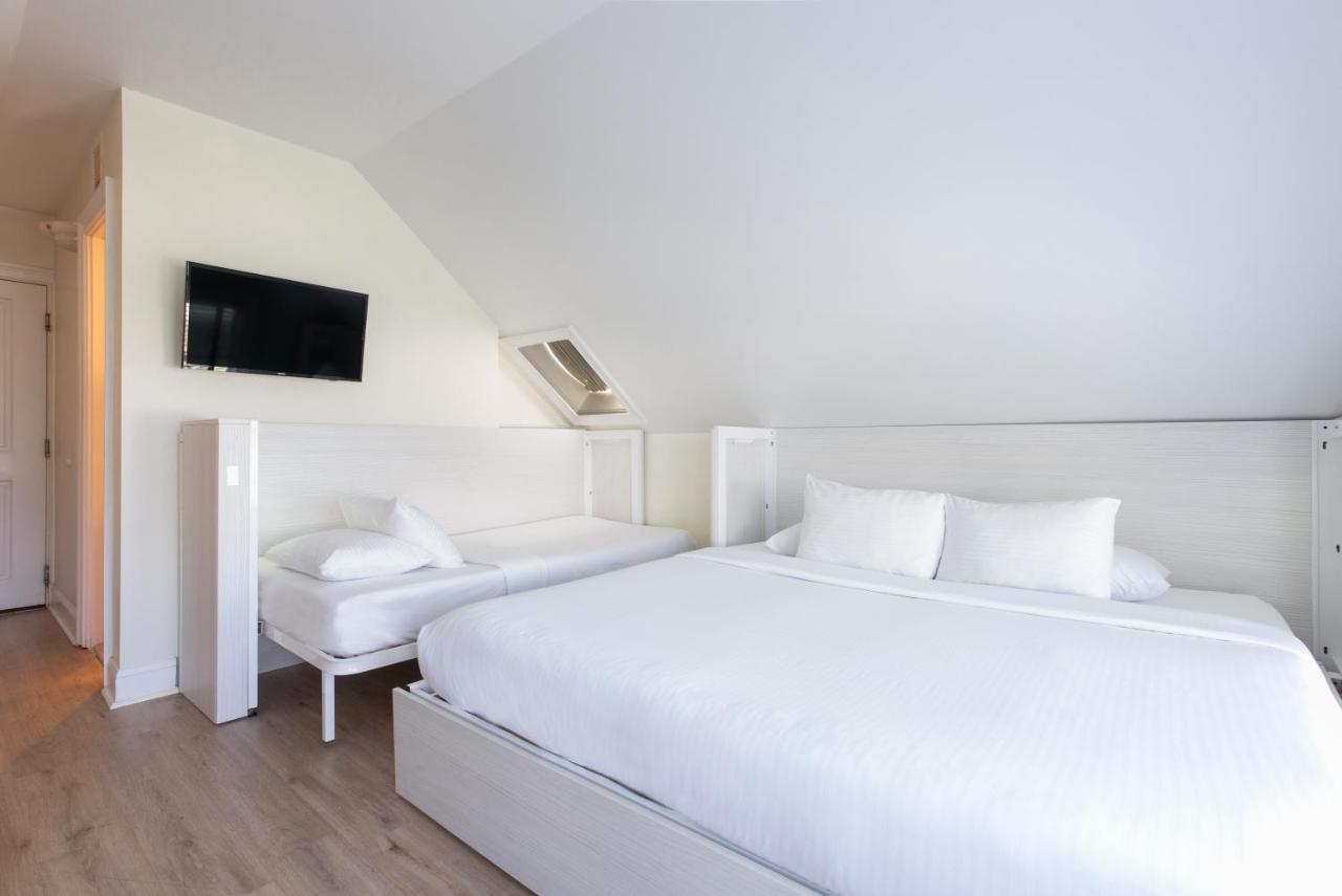 Nyah - Adult Exclusive Bed & Breakfast