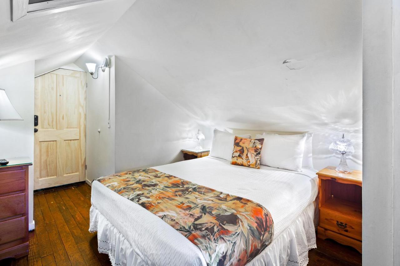 Inn Curry House - 1 *