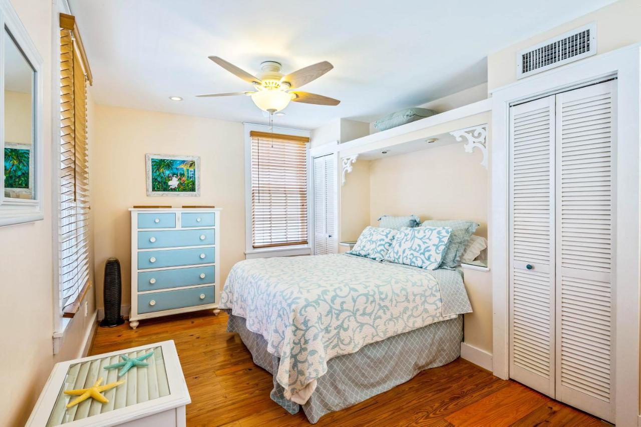 Louisa's Garden Apartment Key West