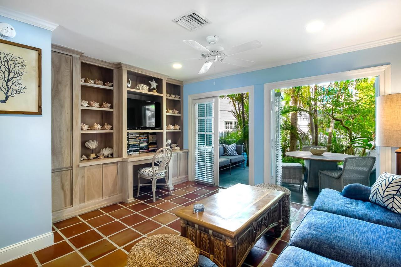 Apartment Cool Breeze