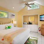Westwinds Inn