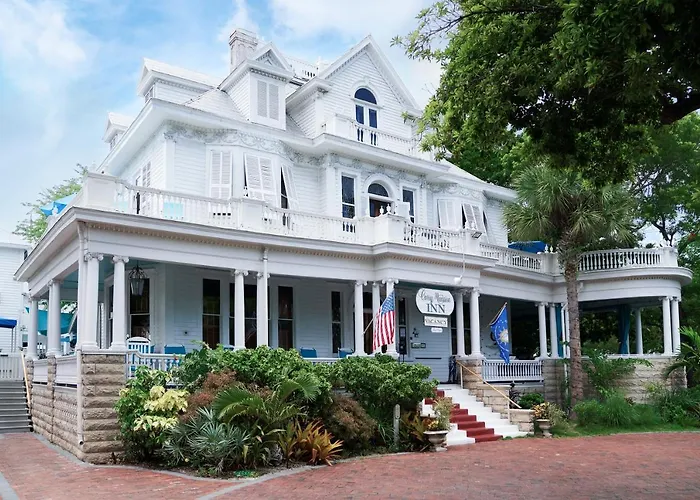 Amsterdam\'S Curry Mansion Inn