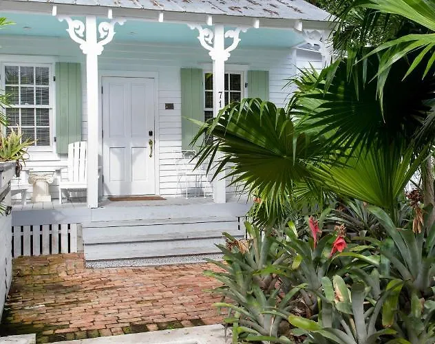 Bahama Gardens - Cigar House