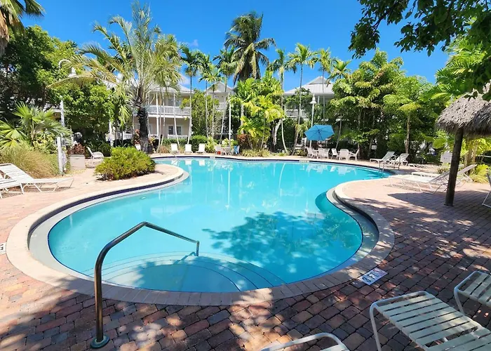 Mermaids Retreat At Coral Hammock