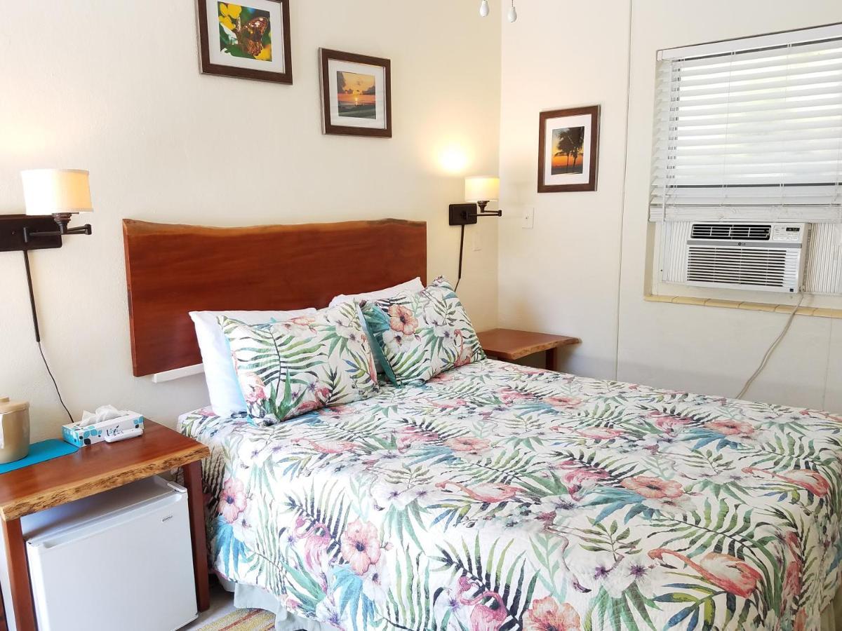 Guest house Alexander Palms Court - No Hidden Fees! *