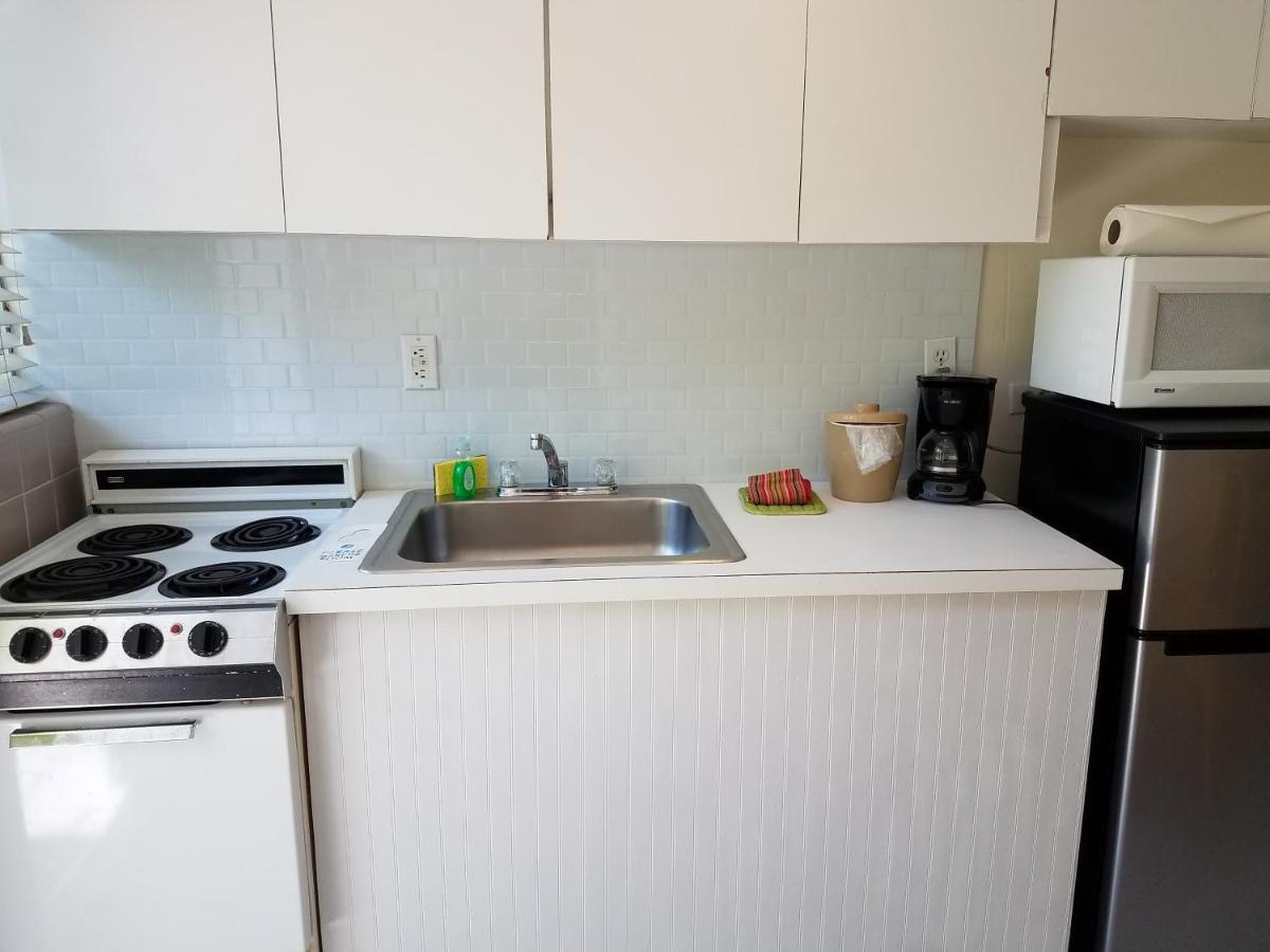 Alexander Palms Court - No Hidden Fees! Key West