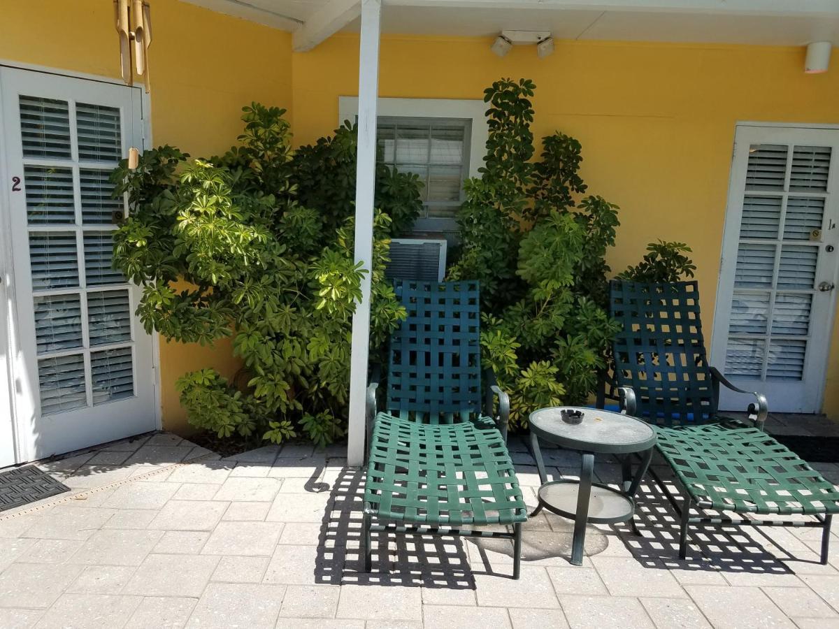 Alexander Palms Court - No Hidden Fees! * Key West