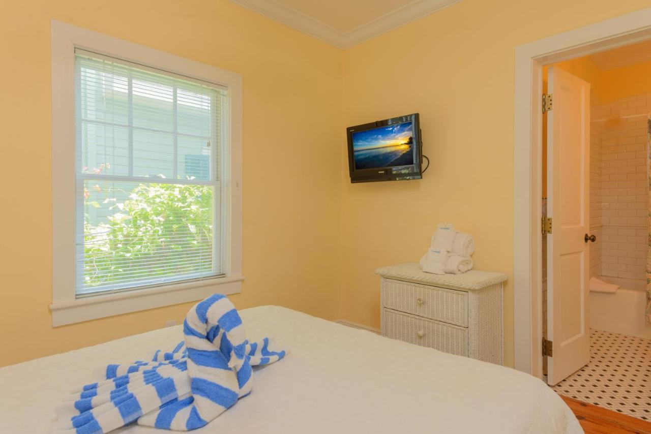 Key West Villas *