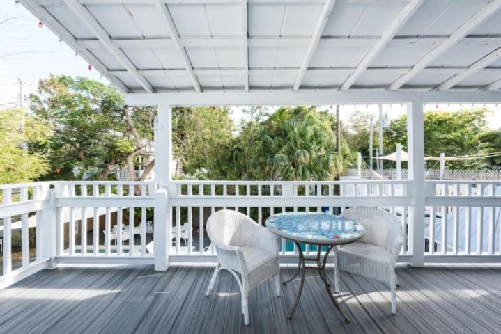 Alexander's Guesthouse-adult Exclusive, Lgbtq Friendly Key West